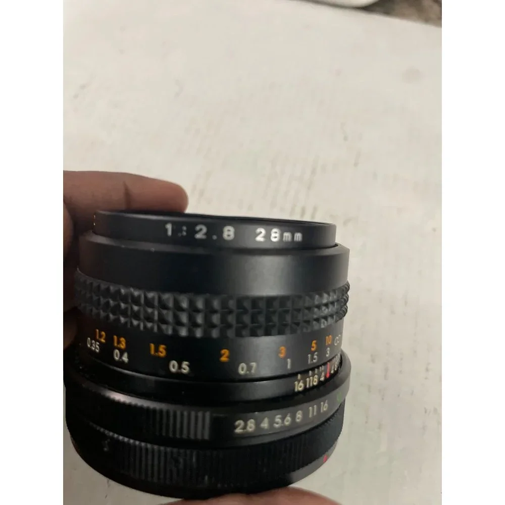 Sakar MC lens 1:2:8 28 mm